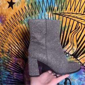 size 7.5 | sparkly women’s booties